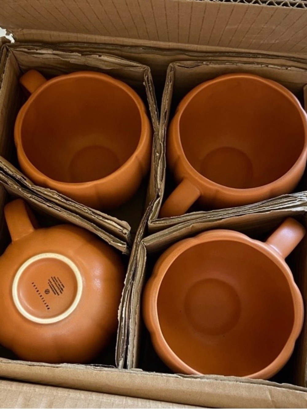 Pottery Barn Stoneware Pumpkin Mugs Set of 4 NWT 🎃🍂🍁